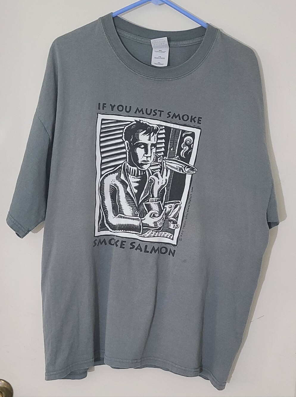 Vintage Y2K RayTroll  “If You Must Smoke…Smoke Salmon” T-Shirt 2XL